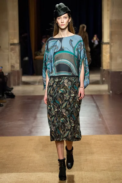 Look 33